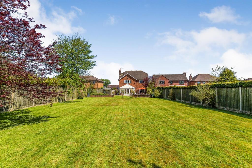 Sandy Hill, Werrington, Stoke-On-Trent